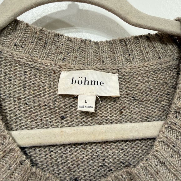 Bohme Gray and White Women's Sweater - Picture 2 of 4